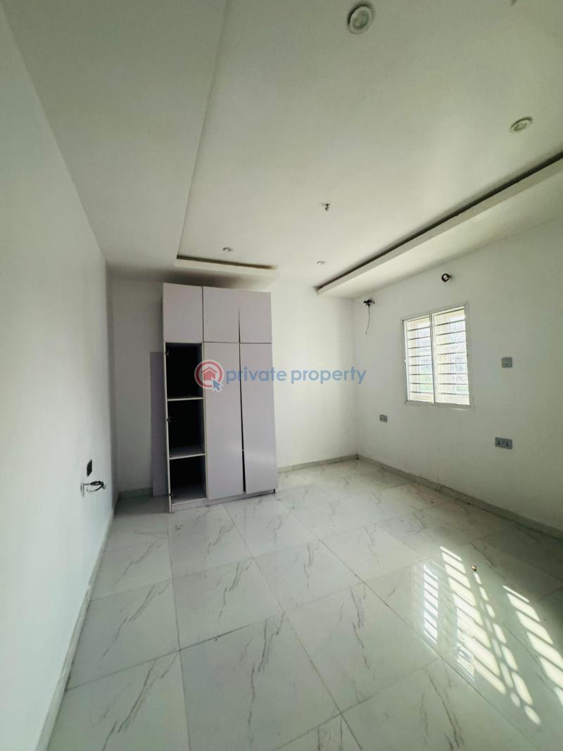 6 bedroom Detached Duplex For Sale Magodo Phase 1 Magodo Kosofe/Ikosi Lagos - 5
