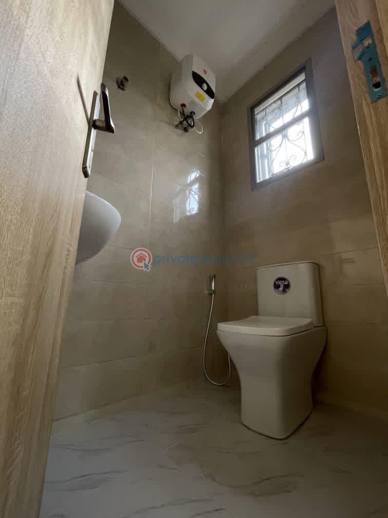 6 bedroom Detached Duplex For Sale Gowon Estate Egbeda Alimosho Lagos - 9