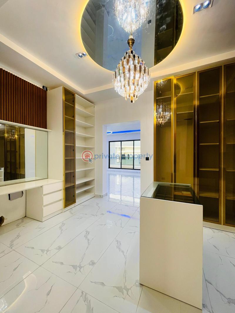 6 bedroom Detached Duplex For Sale Osapa Lekki Lagos - 19