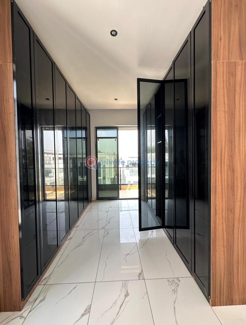 6 bedroom Detached Duplex For Sale Ikota Lekki Lagos - 17
