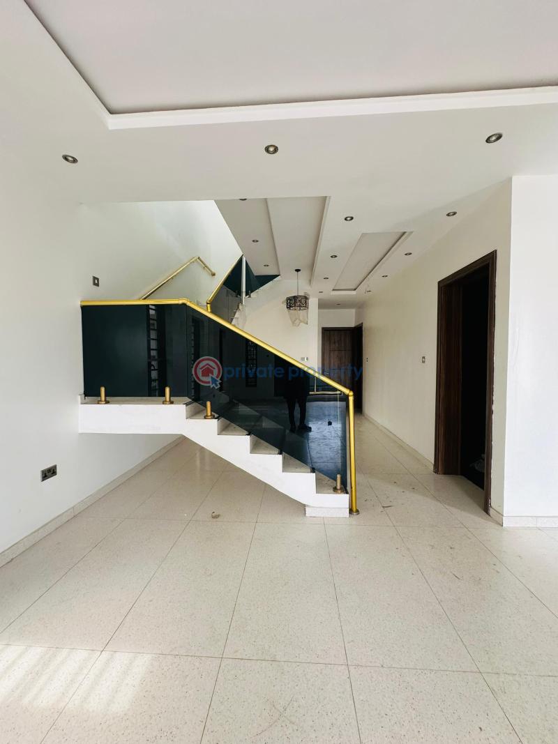 5 bedroom Detached Duplex For Sale Magodo GRA Phase 2 Kosofe/Ikosi Lagos - 0