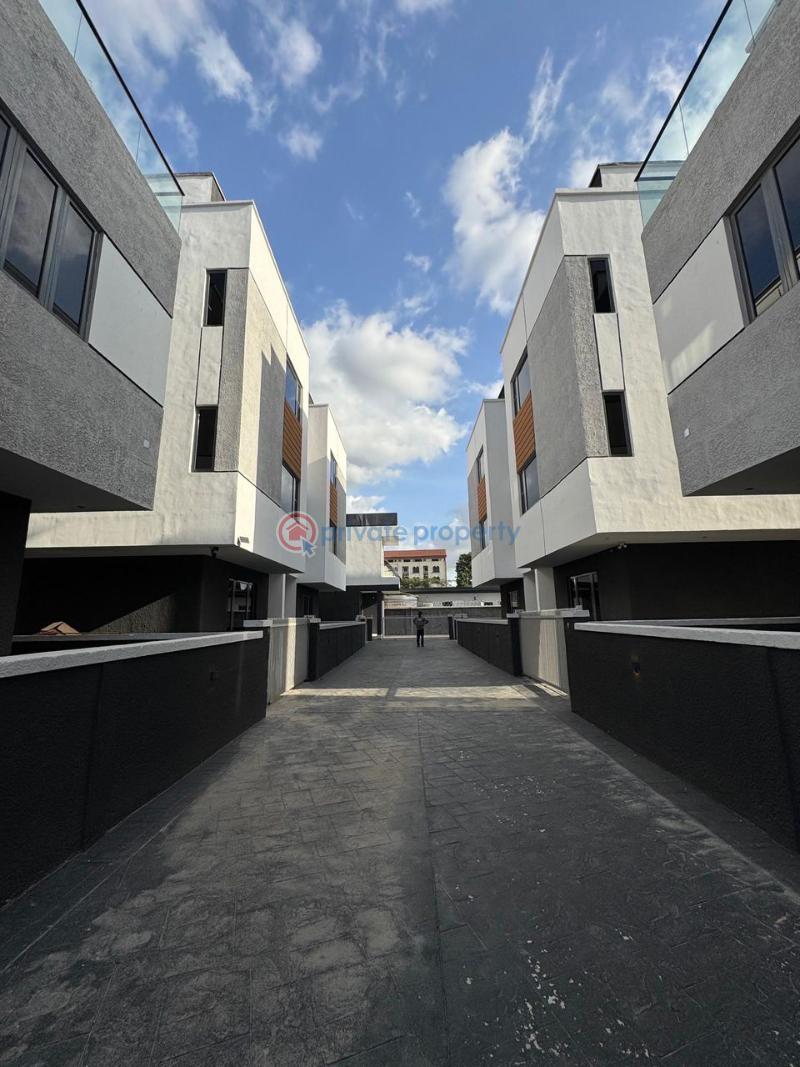 4 bedroom Semi detached Duplex For Sale Adeniji Jones, Ikeja Adeniyi Jones Ikeja Lagos - 4