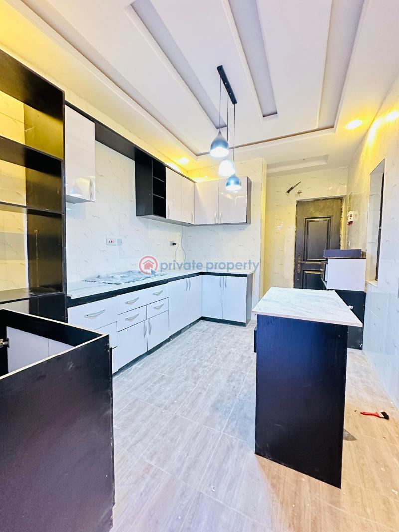 4 bedroom Terraced Duplex For Sale Magodo Kosofe/Ikosi Lagos - 6