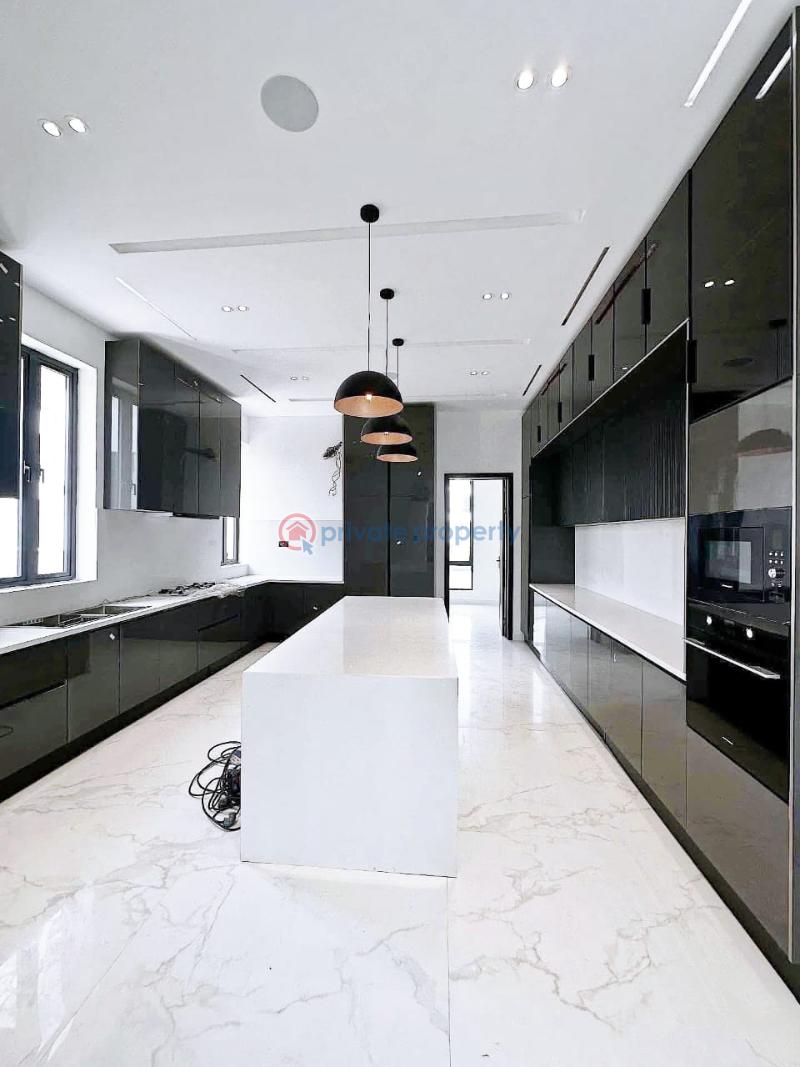 Magnificently built 5 bedroom detached duplex - 5 5 bedroom Detached Duplex For Sale Osapa London Lekki Lagos - 5
