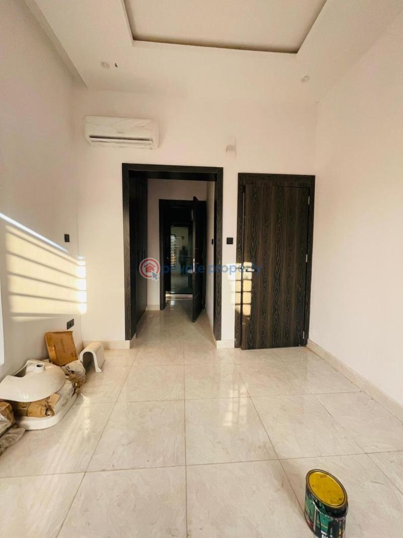 5 bedroom Detached Duplex For Sale Magodo GRA Phase 2 Kosofe/Ikosi Lagos - 2