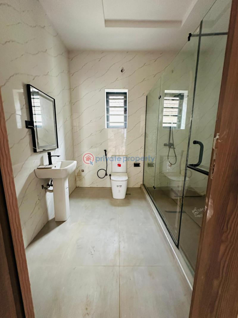 5 bedroom Detached Duplex For Sale Magodo GRA Phase 2 Kosofe/Ikosi Lagos - 2