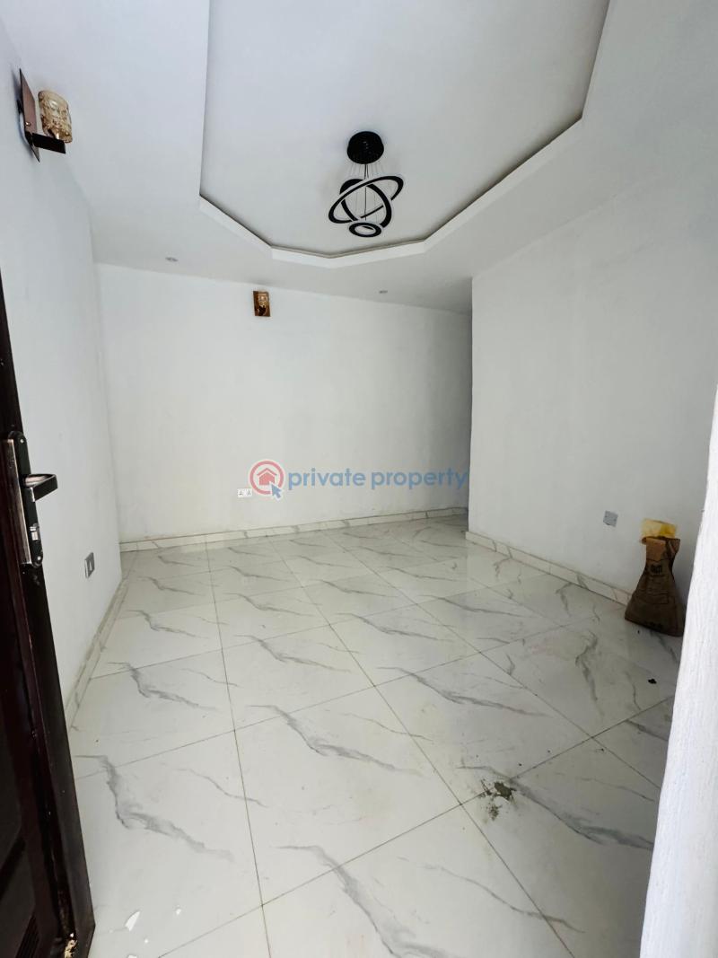 3 bedroom Flat & Apartment For Sale Ogba Lagos - 11