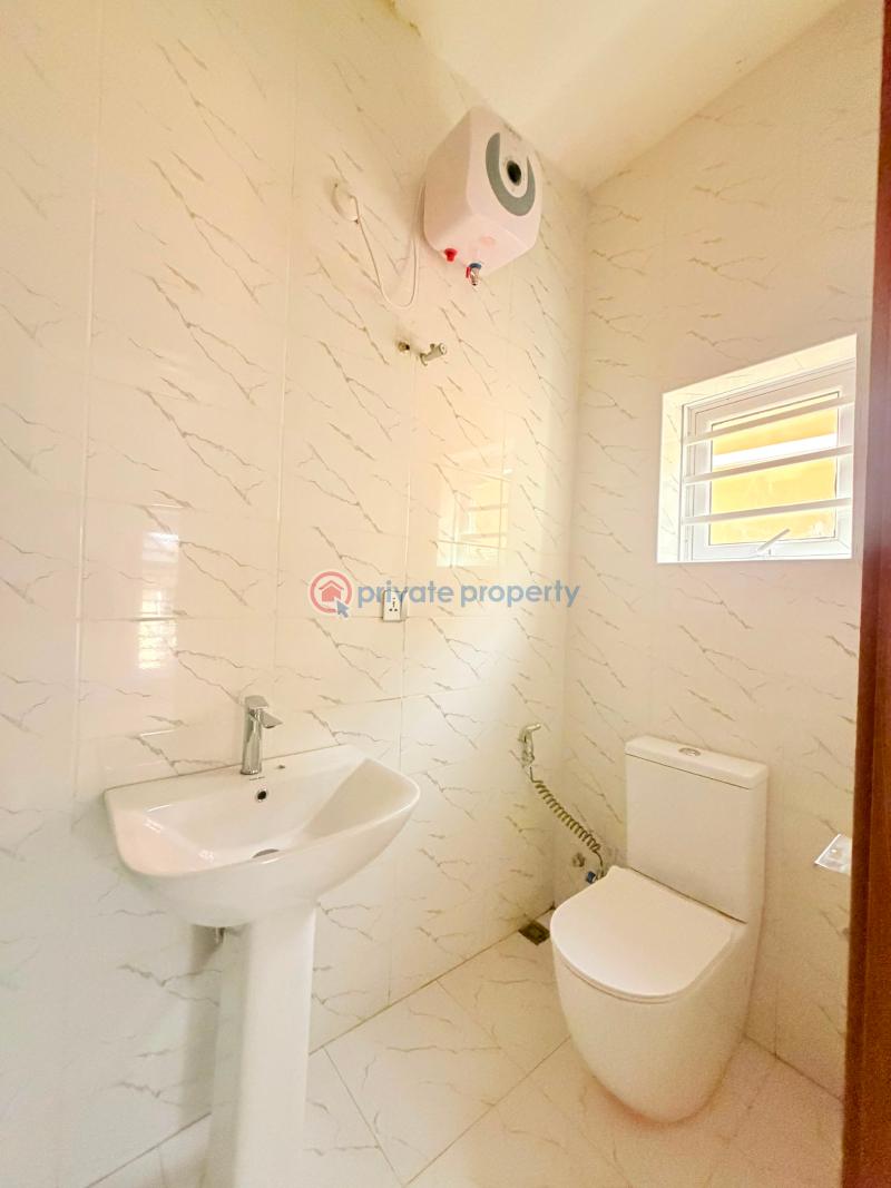 5 bedroom Detached Duplex For Sale Magodo GRA Phase 1 Ojodu Lagos - 15