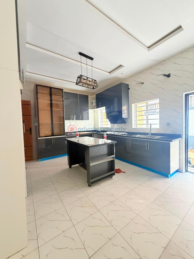 5 bedroom Detached Duplex For Sale Magodo GRA Phase 1 Ojodu Lagos - 2