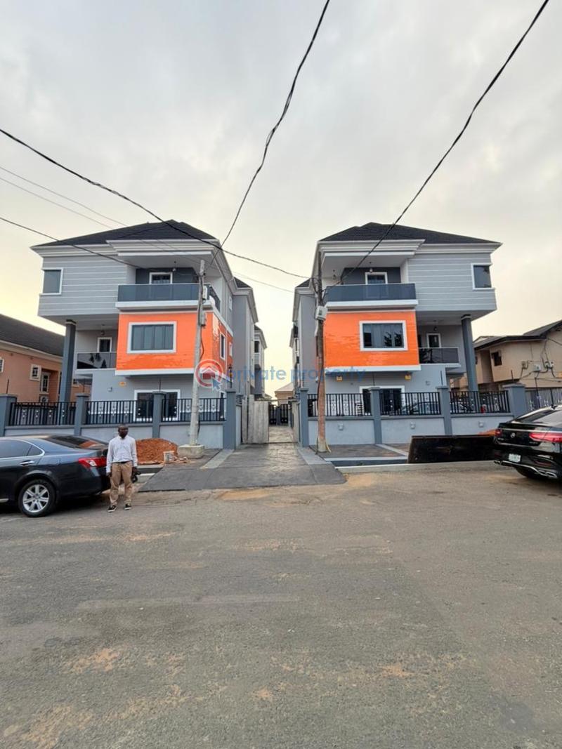 5 bedroom Detached Duplex For Sale Magodo GRA Phase 2 Kosofe/Ikosi Lagos - 1