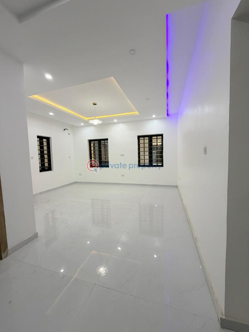 5 bedroom Detached Duplex For Sale Magodo GRA Phase 2 Kosofe/Ikosi Lagos - 1