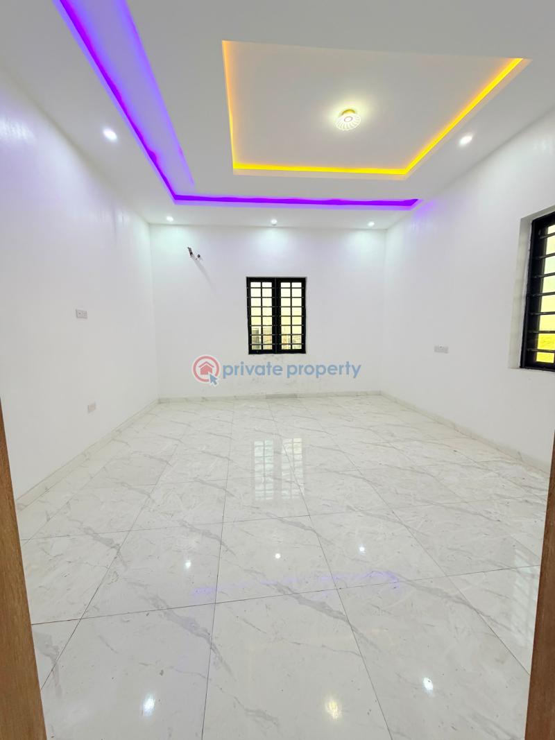 5 bedroom Detached Duplex For Sale Magodo GRA Phase 2 Kosofe/Ikosi Lagos - 2