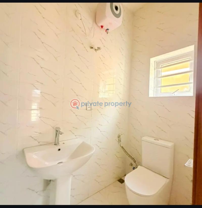 5 bedroom Detached Duplex For Sale Magodo Phase 2 Berger Ojodu Lagos - 10