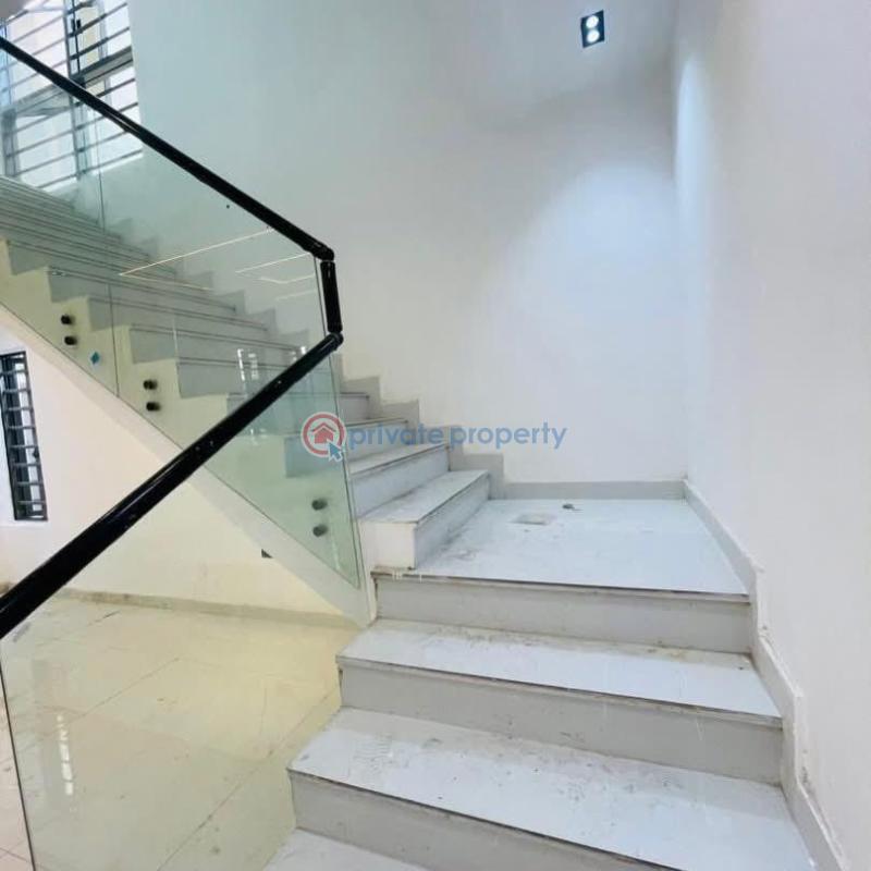 5 bedroom Detached Duplex For Sale Magodo Gra Phase 1 Ojodu Lagos - 13