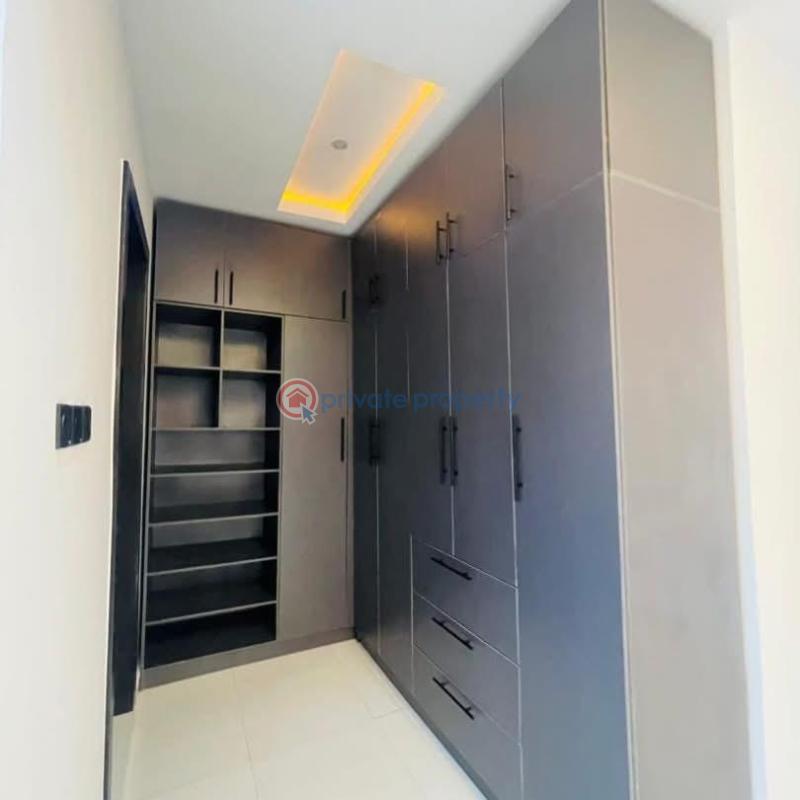 5 bedroom Detached Duplex For Sale Magodo Gra Phase 1 Ojodu Lagos - 9