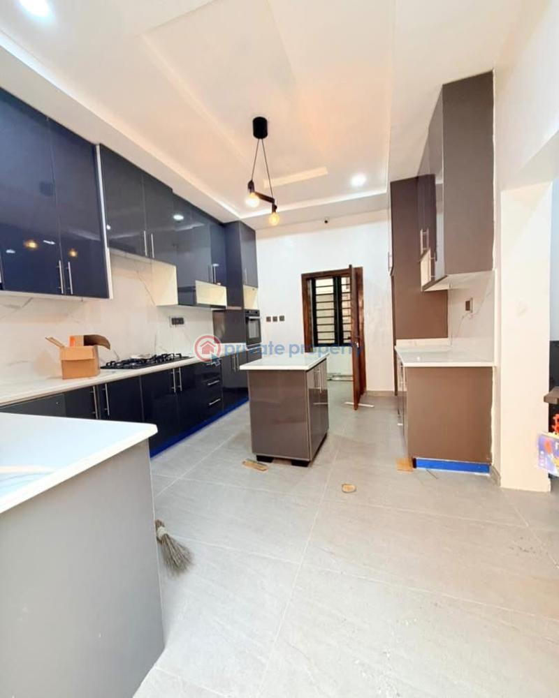 5 bedroom Detached Duplex For Sale Magodo GRA Phase 2 Kosofe/Ikosi Lagos - 3