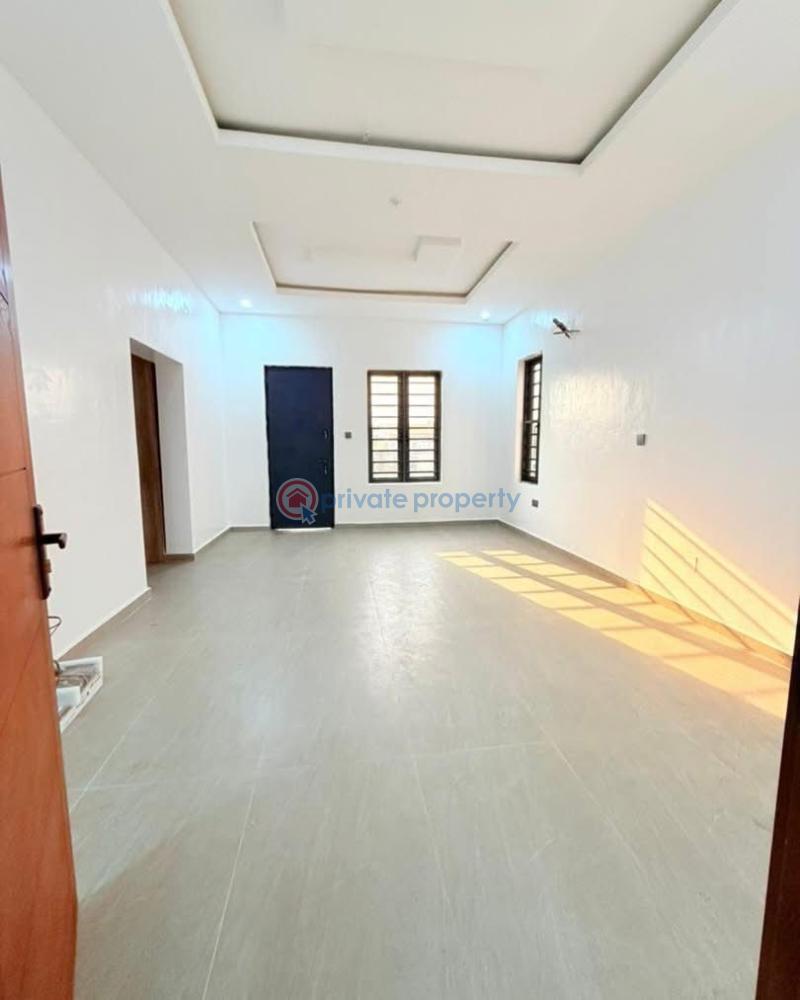 5 bedroom Detached Duplex For Sale Magodo GRA Phase 2 Kosofe/Ikosi Lagos - 2