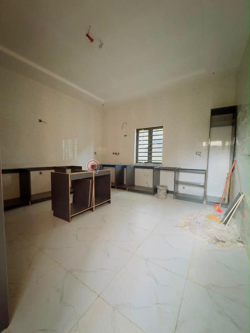 6 bedroom Detached Duplex For Sale Magodo GRA Phase 2 Kosofe/Ikosi Lagos - 3