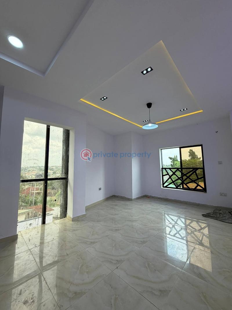 4 bedroom Detached Duplex For Sale Alalubosa Gra, Alalubosa Ibadan Oyo - 1
