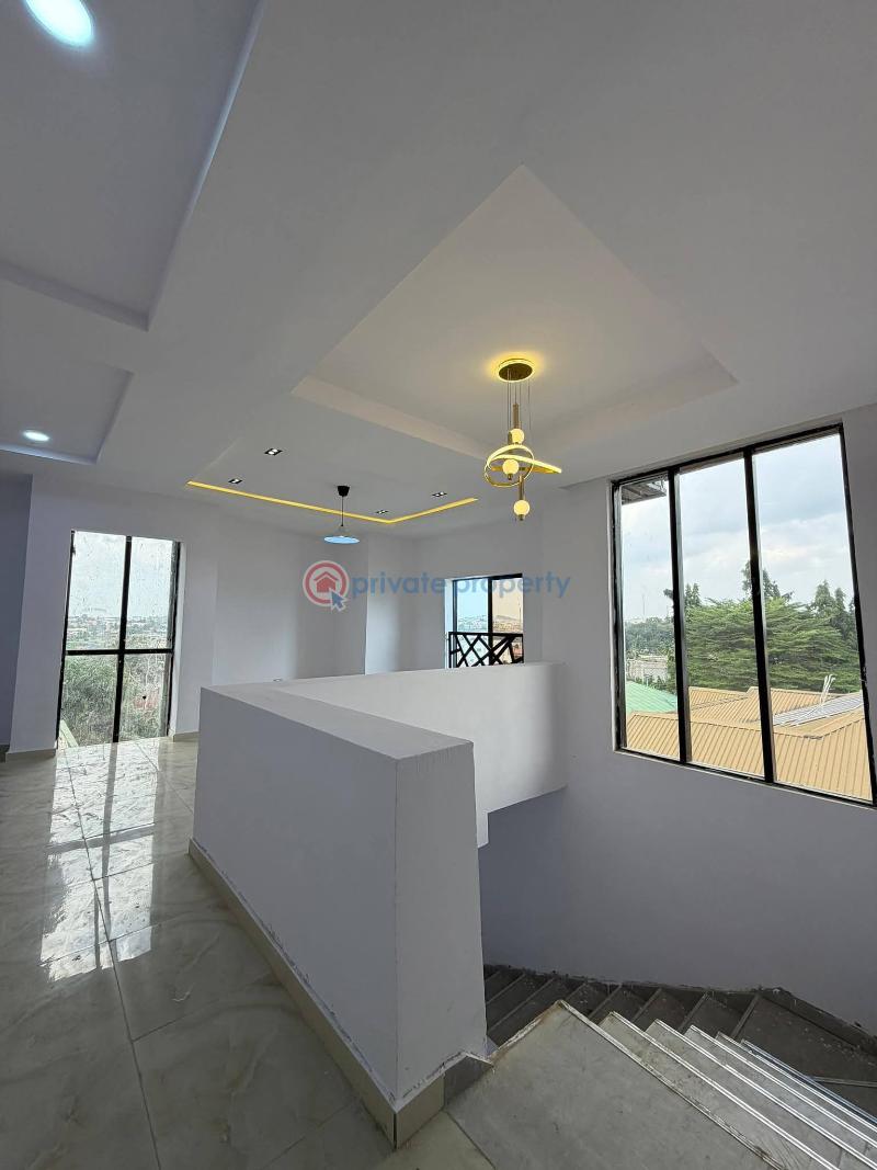 4 bedroom Detached Duplex For Sale Alalubosa Gra, Alalubosa Ibadan Oyo - 2