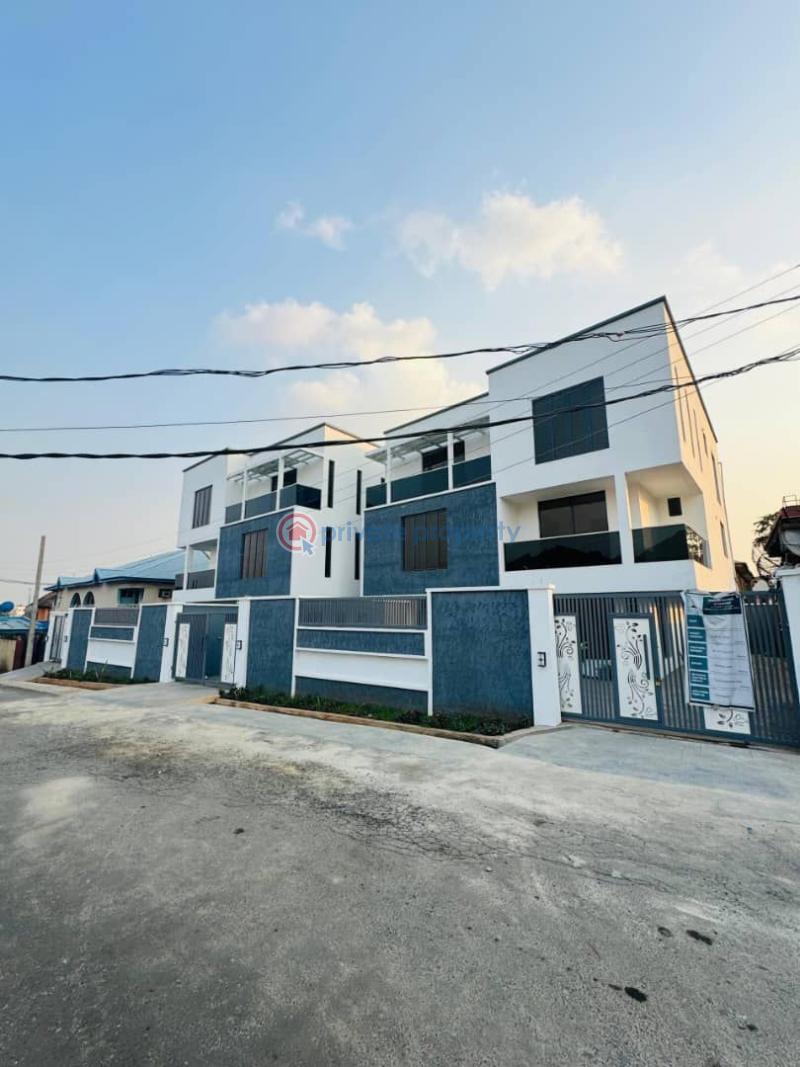 5 bedroom Detached Duplex For Sale Omole Phase 1 Gra Omole Phase 1 Ojodu Lagos - 1