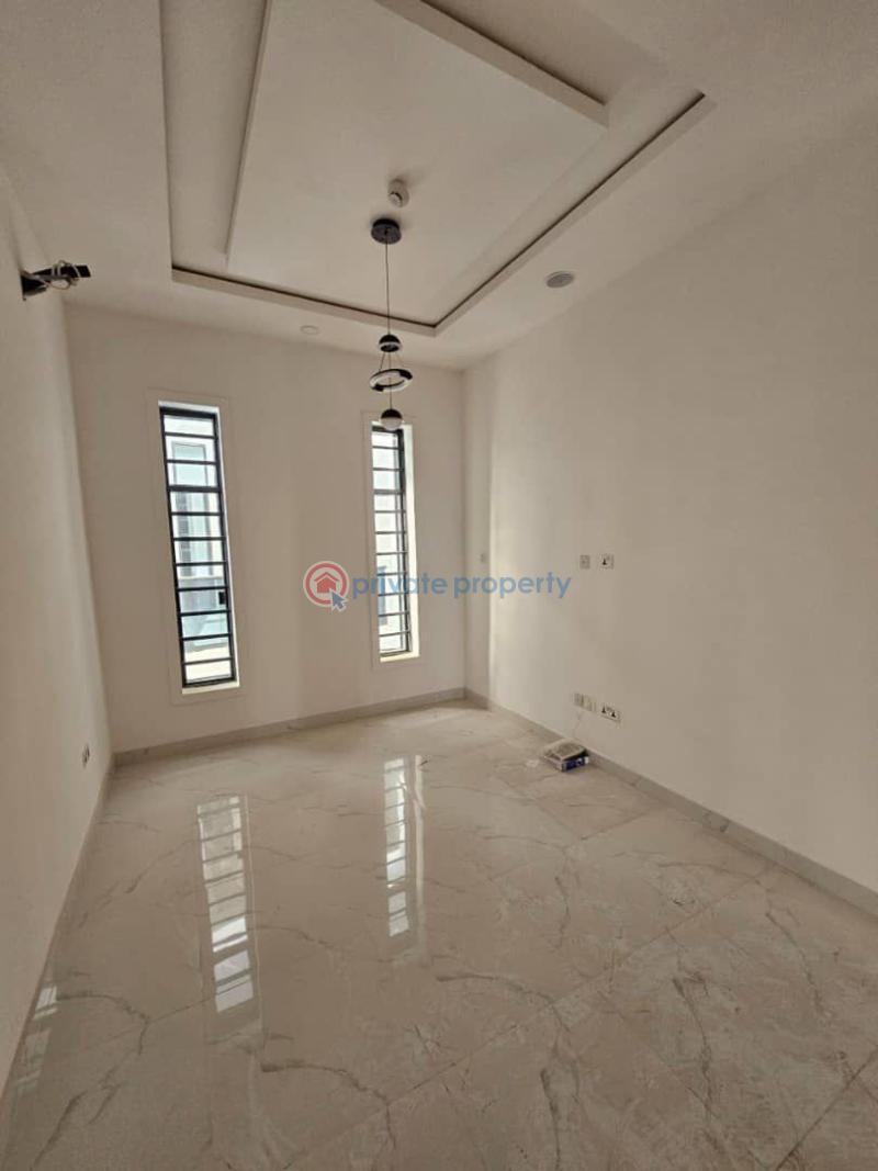 5 bedroom Detached Duplex For Sale Omole Phase 1, Ikeja Lagos - 7