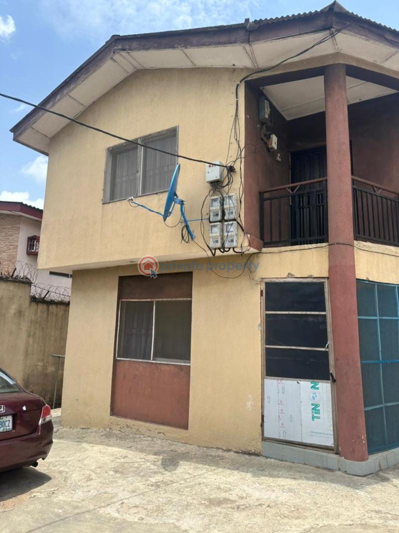 10 bedroom House For Sale Onilekelale Area Cement Ikeja Lagos - 14