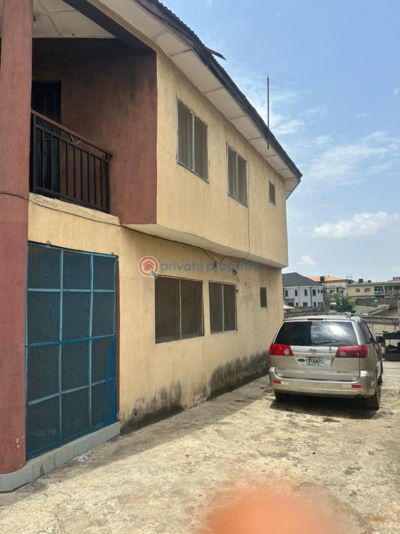 10 bedroom House For Sale Onilekelale Area Cement Ikeja Lagos - 10
