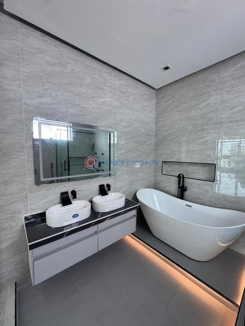 5 bedroom Duplex For Sale Osapa Axis Osapa Lekki Lagos - 1