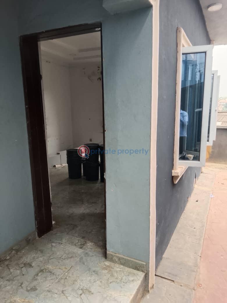 2 bedroom Flat & Apartment For Rent Adetuberu Street Olowora Off Omole Phase 2 Olowora Ojodu Lagos - 5