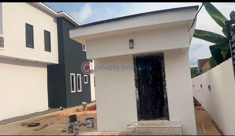 Block Of Flats For Sale 300ft From Ogheghe Tarred Road, Accessible Through Airport Road, Amagba And Sapele Road, Benin City. Benin Edo - 5