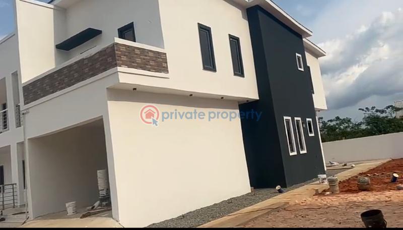 Block Of Flats For Sale 300ft From Ogheghe Tarred Road, Accessible Through Airport Road, Amagba And Sapele Road, Benin City. Benin Edo - 4