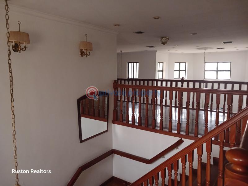 10 bedroom Maisonette For Sale Agodi Ibadan Oyo - 12