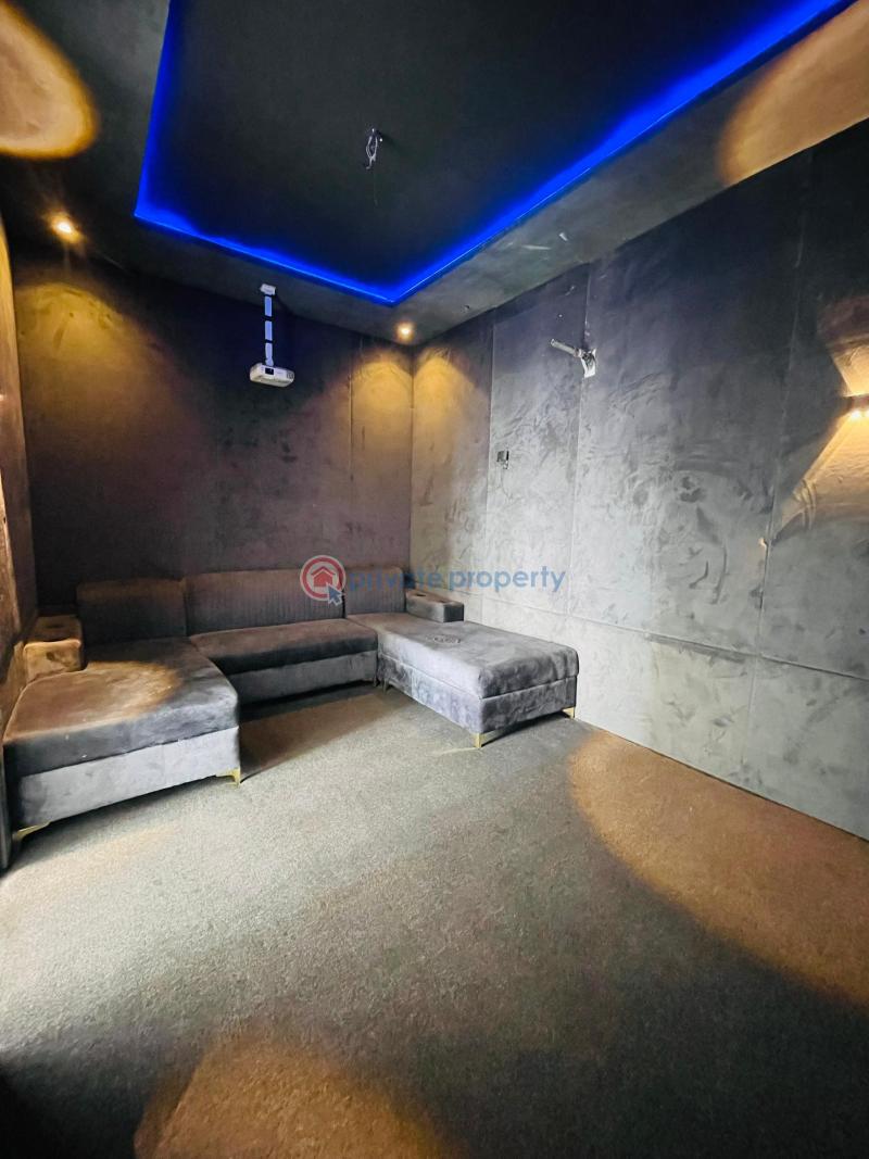 Marvelously carved 5 bed detached duplex with home elevator and cinema - 8 5 bedroom Detached Duplex For Sale Victory Park, Osapa, Lekki Osapa Lekki Lagos - 8