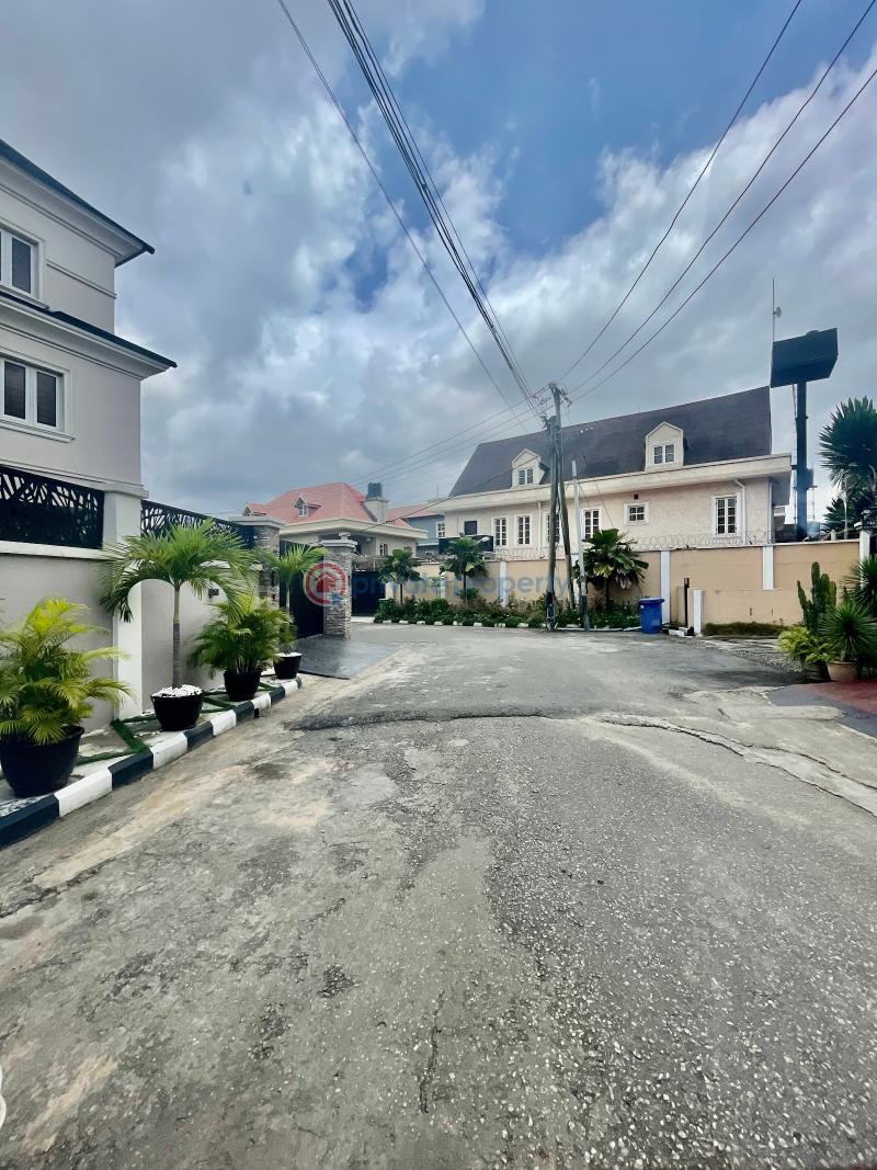 3 bedroom Terrace Short let Maryland Estate Ikeja Lagos - 0