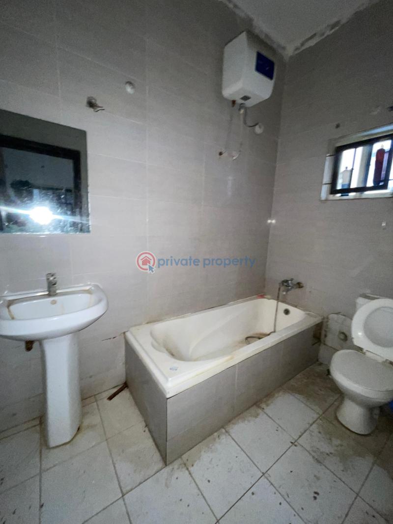 1 bedroom Mini Flat For Rent Osapa London Lekki Lagos - 3