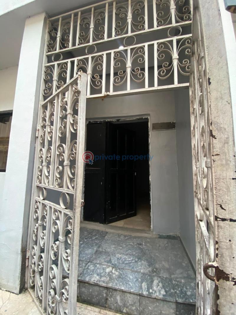 1 bedroom Mini Flat For Rent Admiralty Way Lekki Lagos - 11