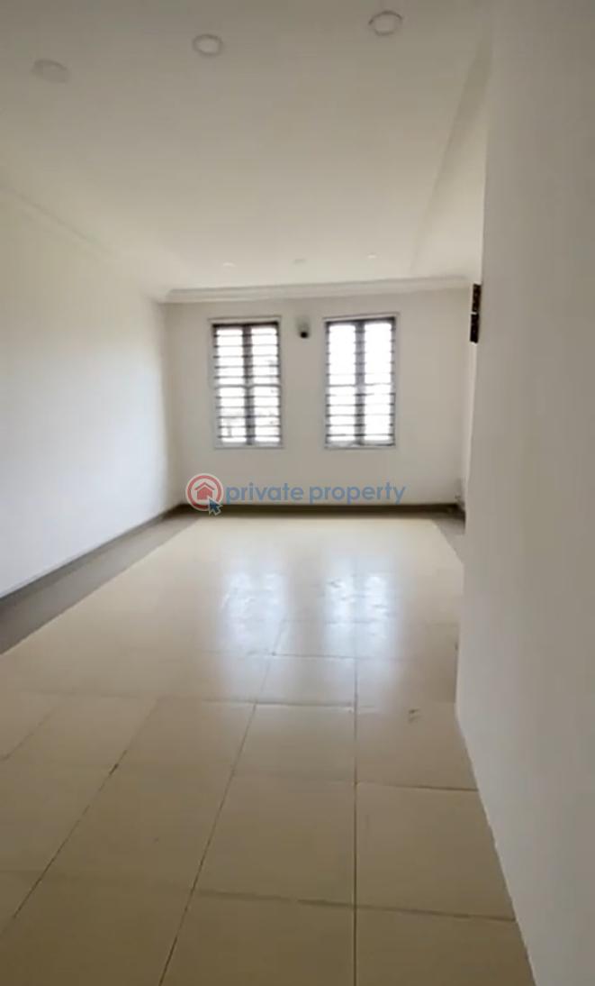 Massive 1 bedroom apartment with enclosed kitchen - video available - 8 1 bedroom Mini Flat For Rent Ikate Lekki Lagos - 8