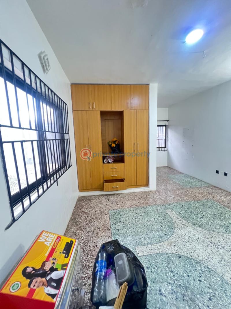 10 bedroom Semi detached Duplex For Sale Arida, Ikotun Ikotun Ikotun/Igando Lagos - 8