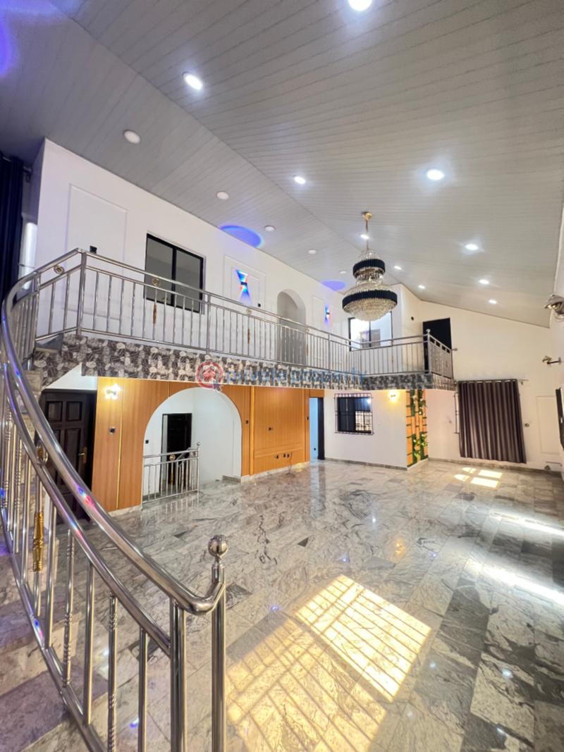 10 bedroom Semi detached Duplex For Sale Arida, Ikotun Ikotun Ikotun/Igando Lagos - 11