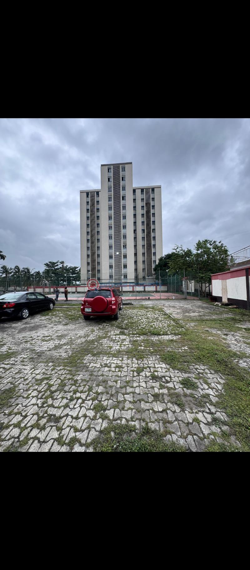 2 bedroom Block Of Flats For Sale Eric Moore Surulere Lagos - 2