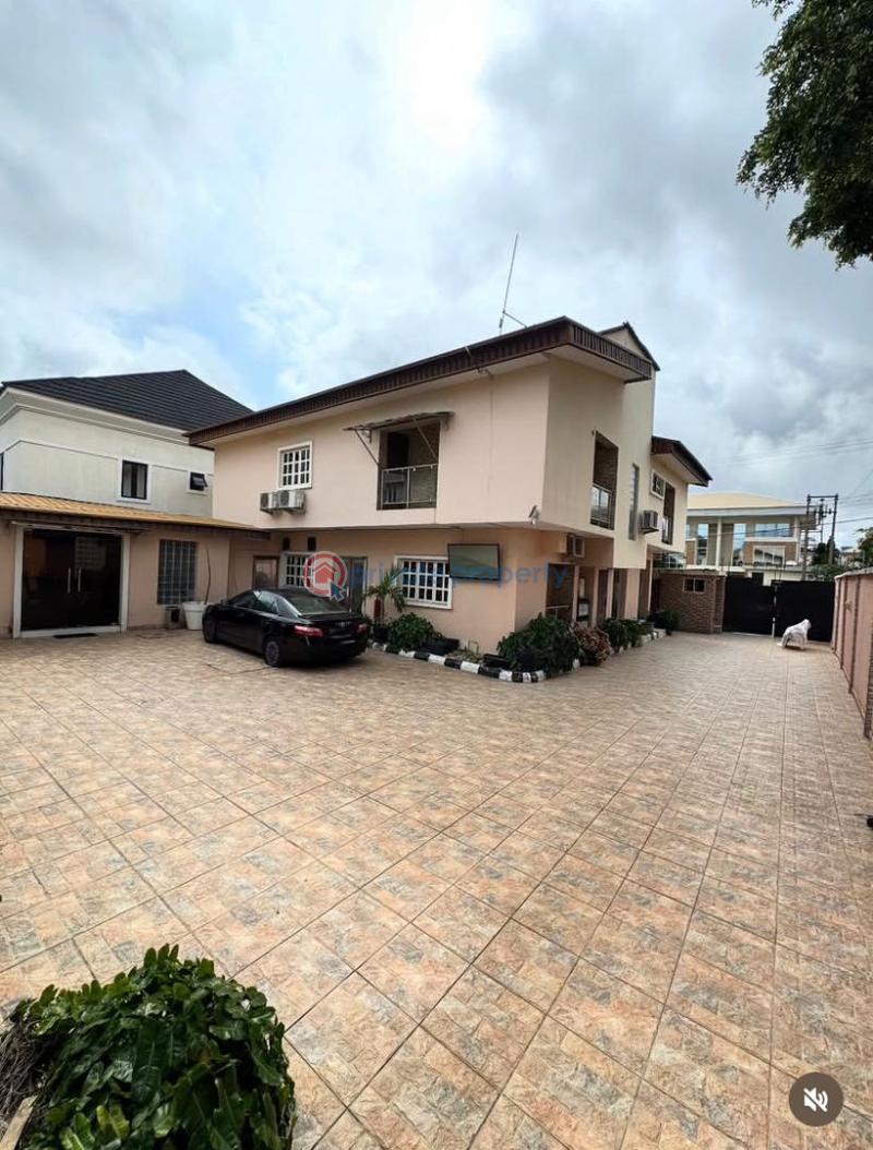 10 bedroom Hotel For Rent Off Admiralty Wag Lekki Phase 1 Lagos - 8