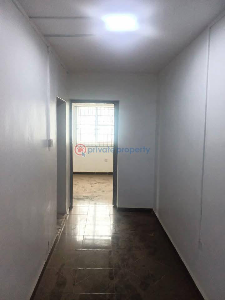 Massive 2 different bay of warehouse in a good area - 3 Warehouse For Rent Ikotun Ikotun/Igando Lagos - 3