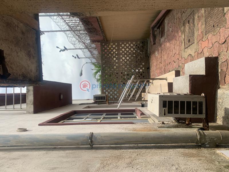 10 bedroom Detached Duplex For Rent Oduduwa Way Ikeja GRA Lagos - 15