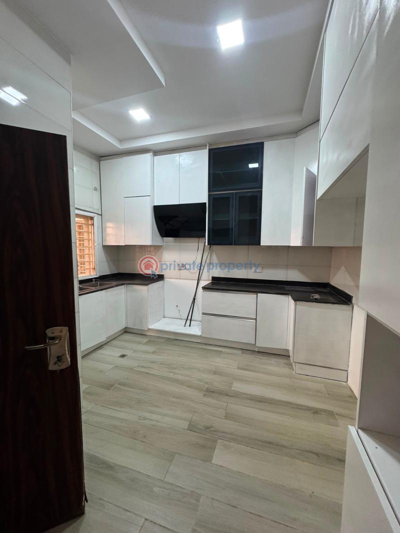 3 bedroom Block Of Flats For Rent Jahi Gilmore Jahi Abuja Phase 2  - 4