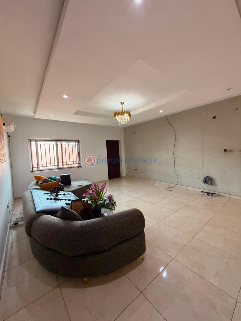 3 bedroom Block Of Flats For Rent Ologolo Lekki Lagos - 1