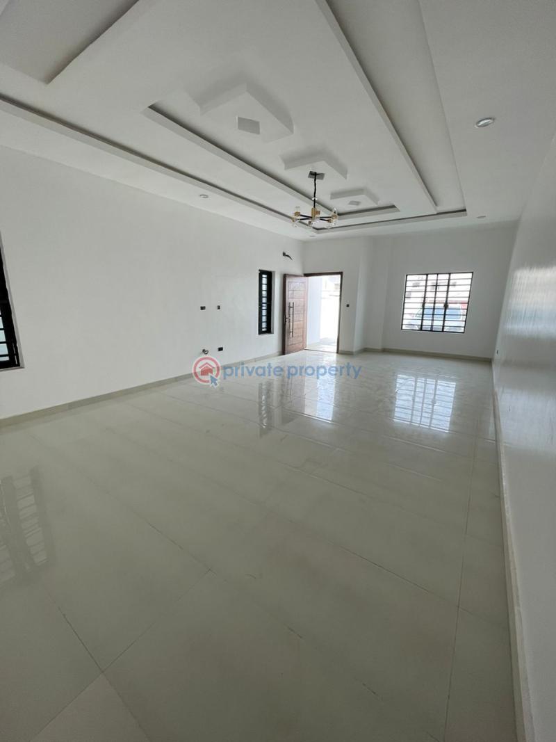 4 bedroom Semi detached Duplex For Sale Ologolo,jakande Lekki Lagos - 1