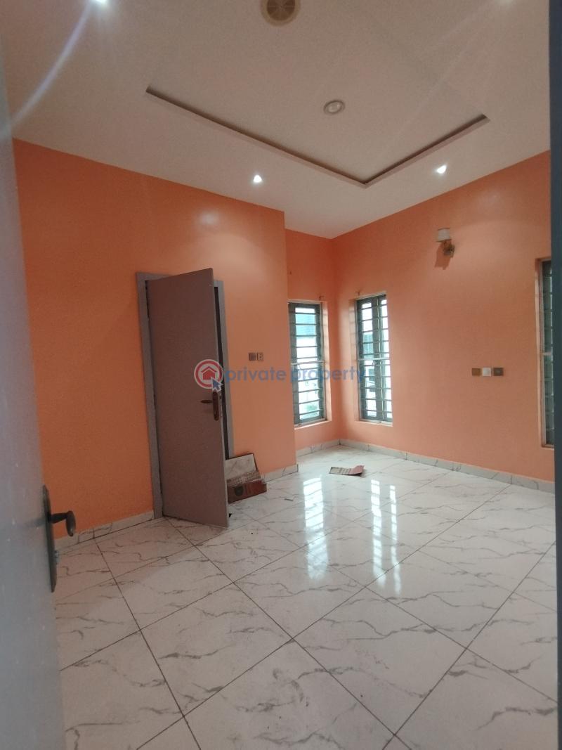 4 bedroom Terraced Duplex For Rent Estate Lekki Lagos - 7
