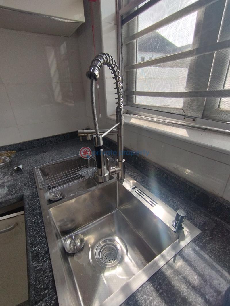 4 bedroom Terraced Duplex For Rent Estate Lekki Lagos - 5