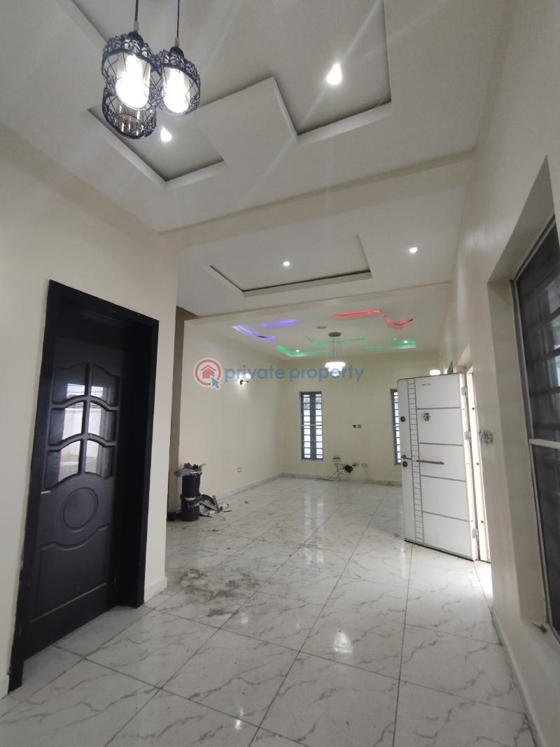 4 bedroom Terraced Duplex For Rent Estate Lekki Lagos - 19